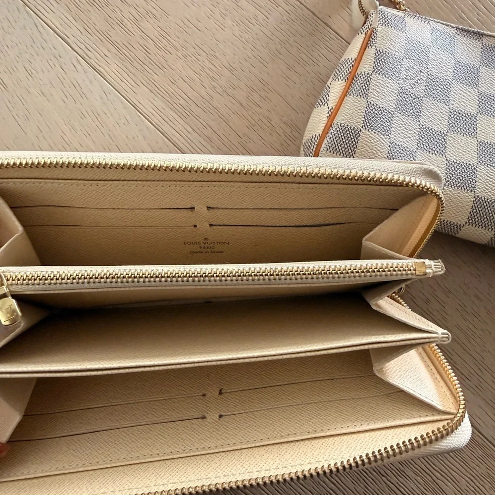 EVA Clutch - Louis Vuitton - Damier Azur Eva Clutch & Zippy Wallet - Picture 8 of 16